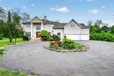 $850,000 | 12 Loose Strife Drive, Hopewell Junction, NY 12533