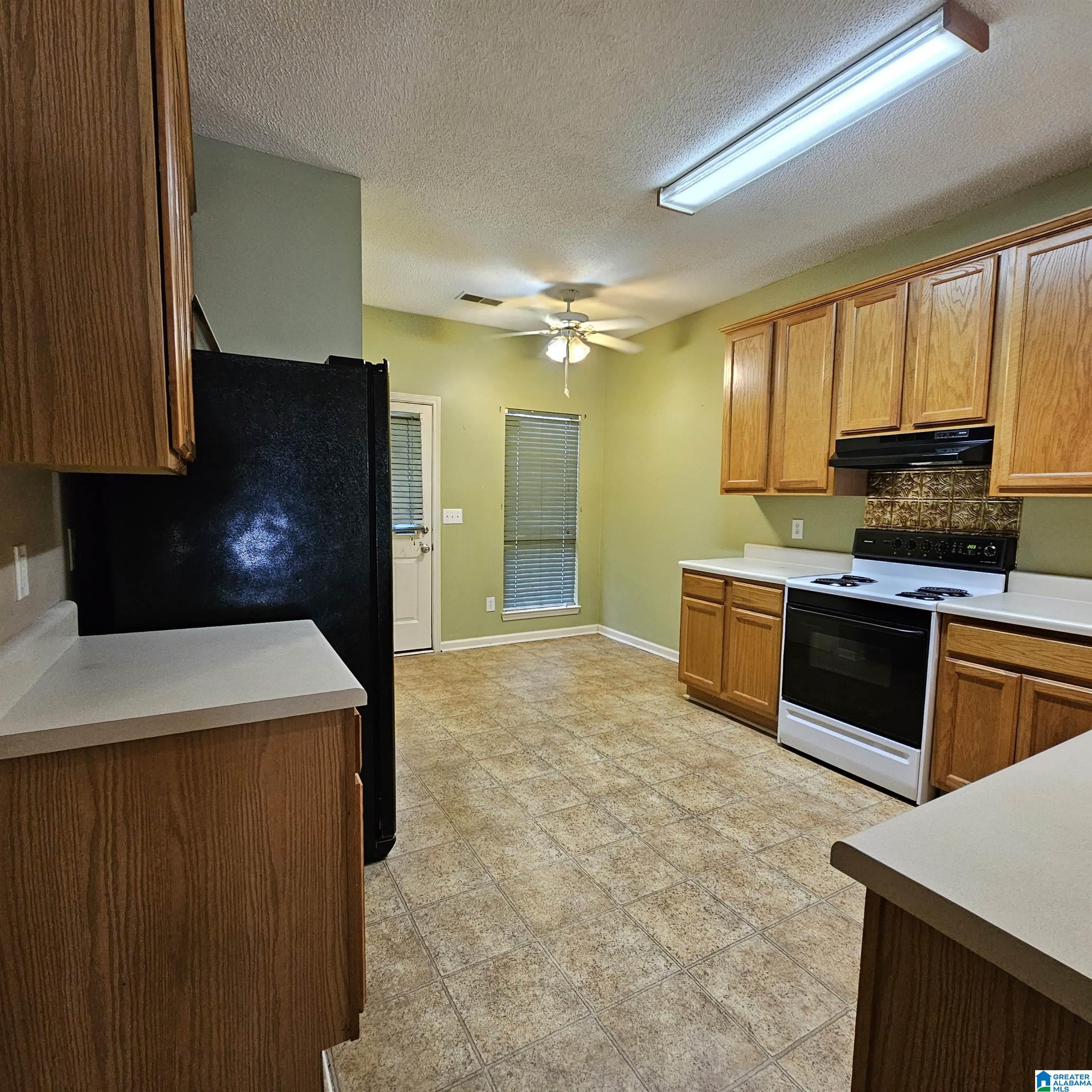 1809 Copperfield Lane Center Point, AL 35215 - Photo 19 of 35
