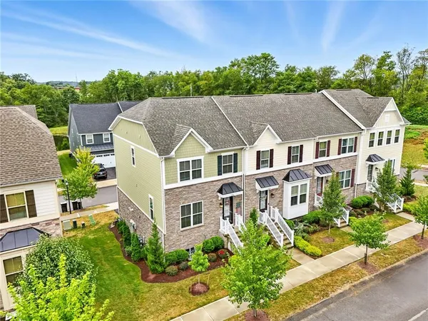 $479,900 | 1006 Mohawk Lane, Mars, PA 16046