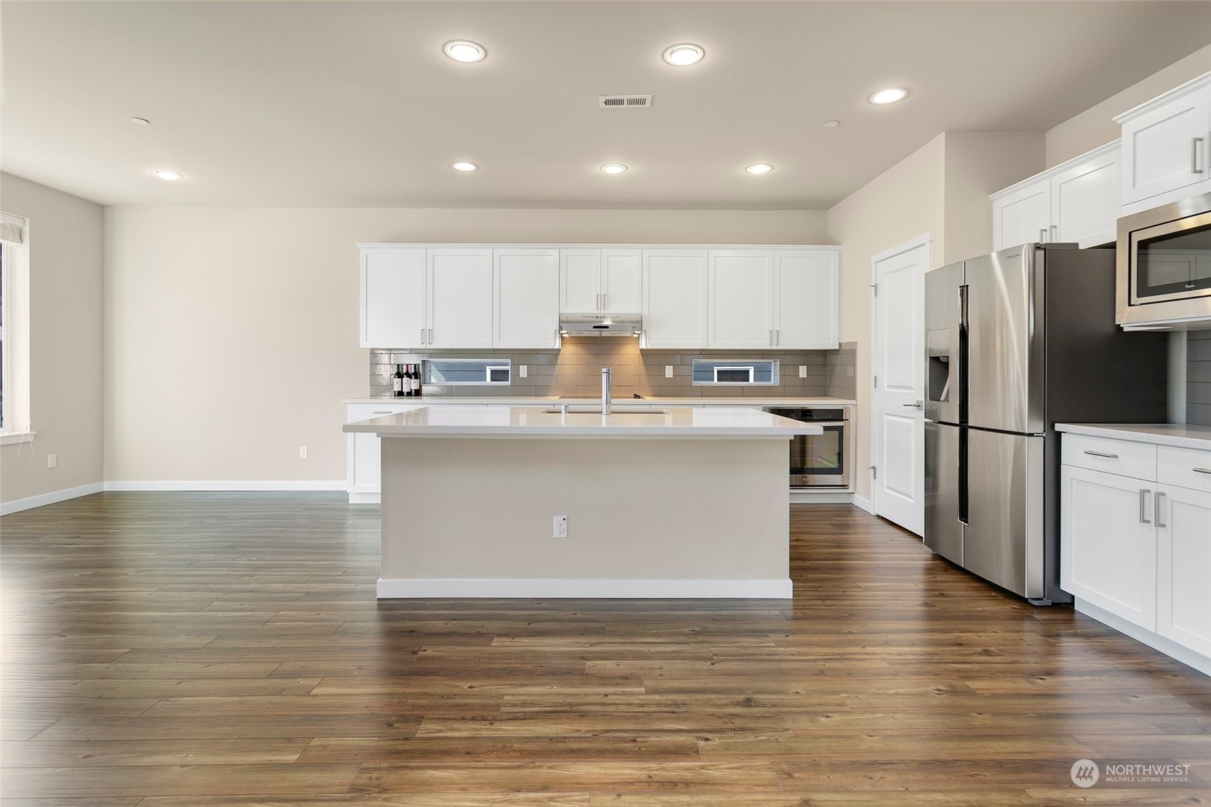 3514 192nd Street Southeast Bothell, WA 98012 - Photo 4 of 27 Gallery Image 4