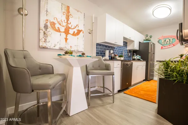 $1,297 | 5615 North 7th Street, Unit 1, Phoenix, AZ 85020