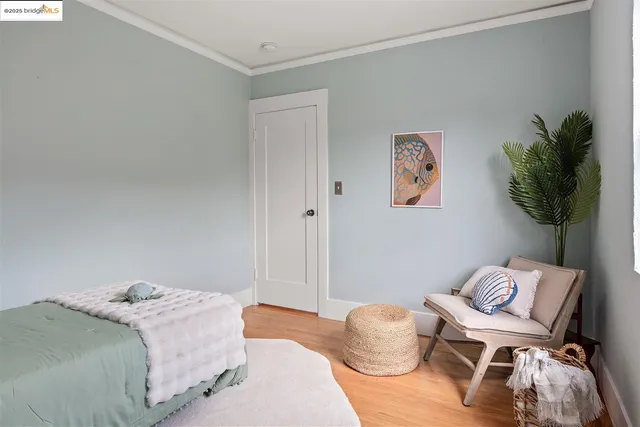 $899,000 | 5524 Shattuck Avenue, Oakland, CA 94609