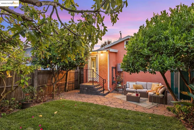 $899,000 | 5524 Shattuck Avenue, Oakland, CA 94609