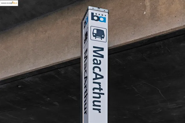 $899,000 | 5524 Shattuck Avenue, Oakland, CA 94609