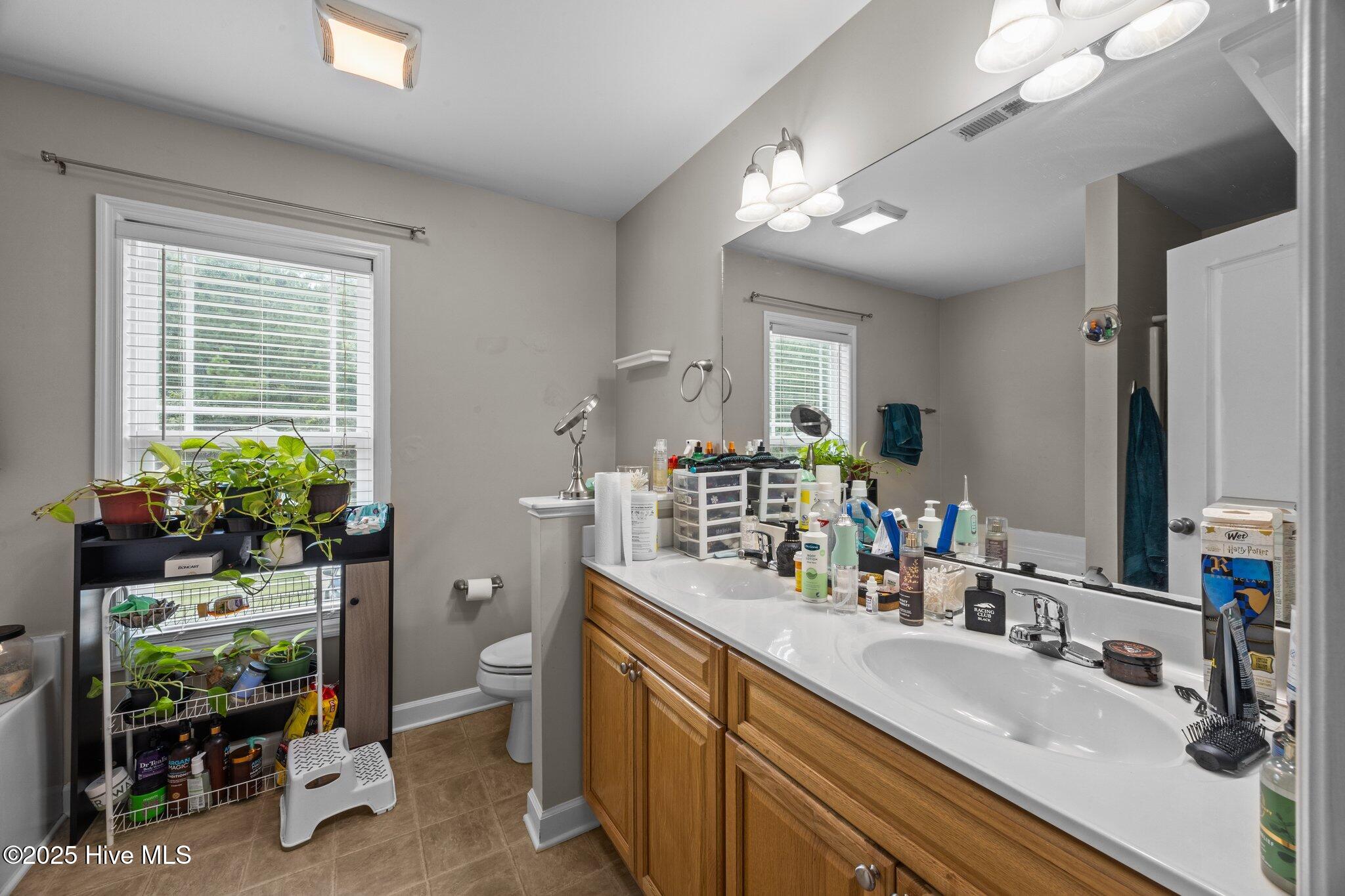 4640 Wilcox Road New Bern, NC 28562 - Photo 15 of 35 16-web-or-mls-0C0A4616