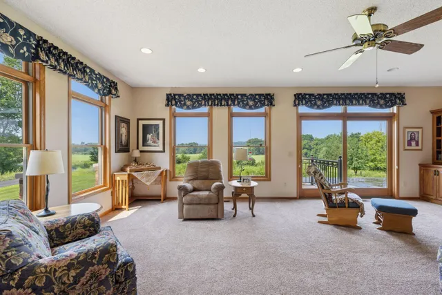 $849,900 | 241 A Glen Circle, River Falls, WI 54022