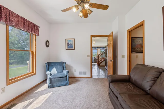 $849,900 | 241 A Glen Circle, River Falls, WI 54022