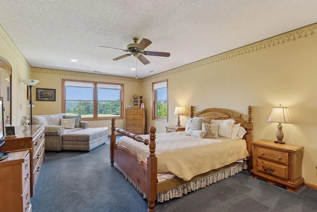 $849,900 | 241 A Glen Circle, River Falls, WI 54022