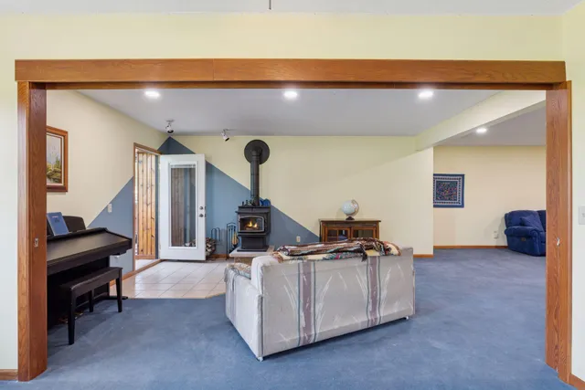 $849,900 | 241 A Glen Circle, River Falls, WI 54022