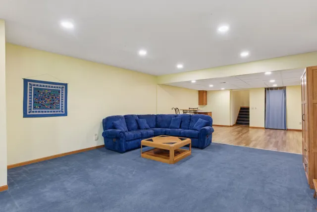 $849,900 | 241 A Glen Circle, River Falls, WI 54022