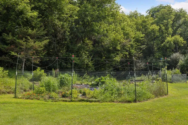 $849,900 | 241 A Glen Circle, River Falls, WI 54022