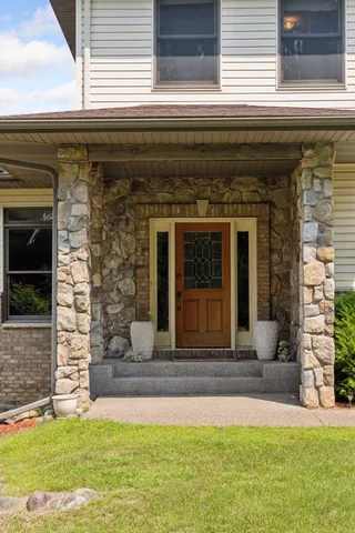 $849,900 | 241 A Glen Circle, River Falls, WI 54022