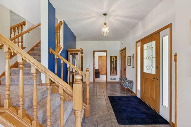 $849,900 | 241 A Glen Circle, River Falls, WI 54022