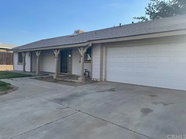 $1,355 | 12760 Triple Tree Terrace, Victorville, CA 92392