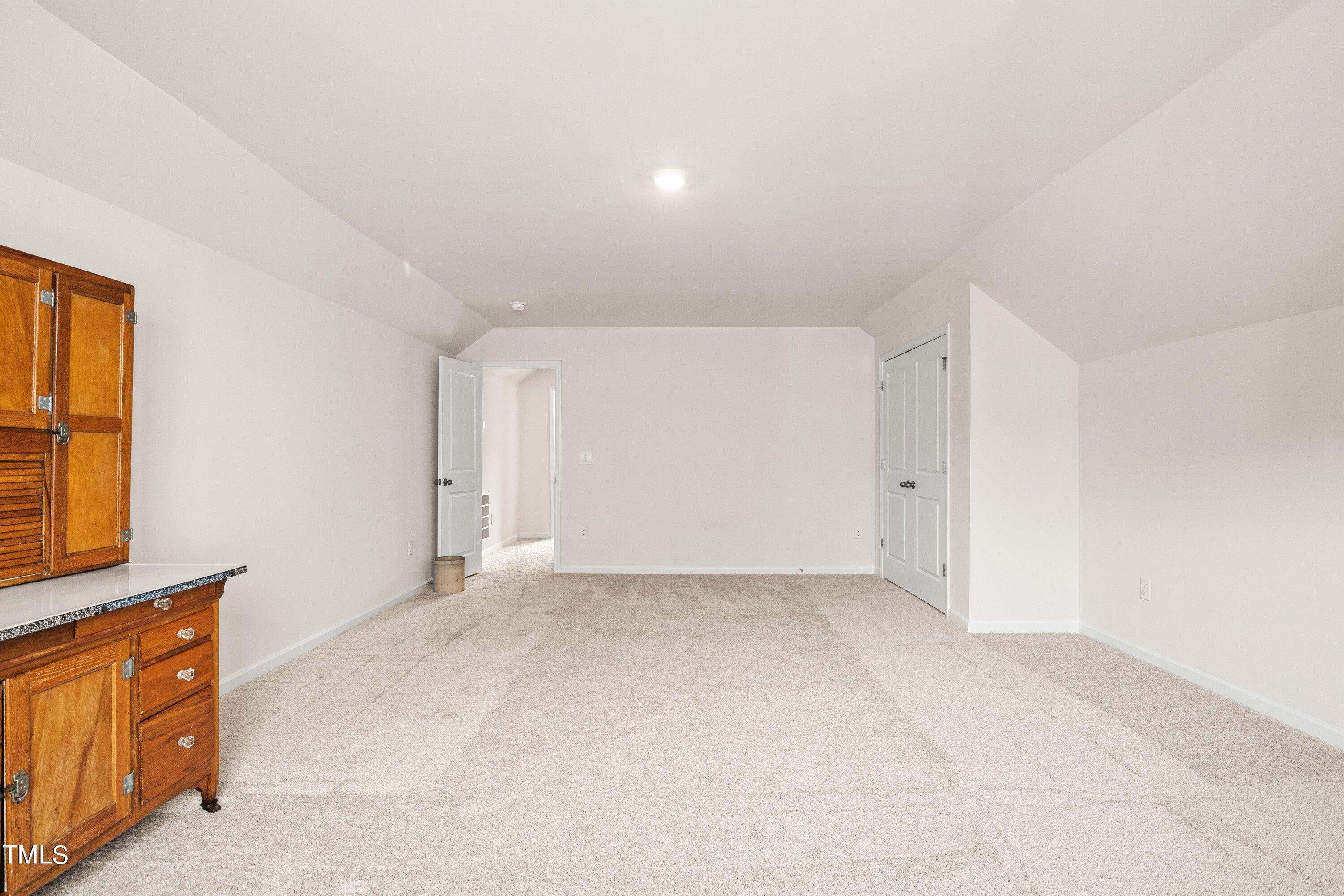 5053 Chase Hill Way Raleigh, NC 27603 - Photo 38 of 49 37-5053 Chase Hill Way20240304_0050