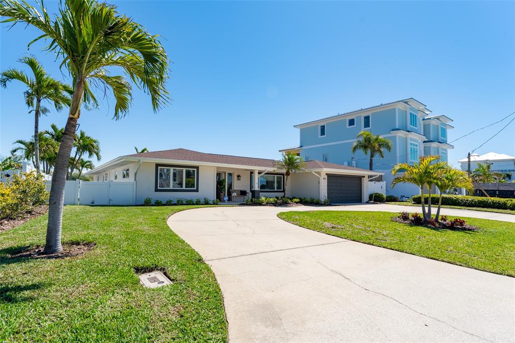 405 Buttonwood Lane Largo, FL 33770 - Photo 2 of 51