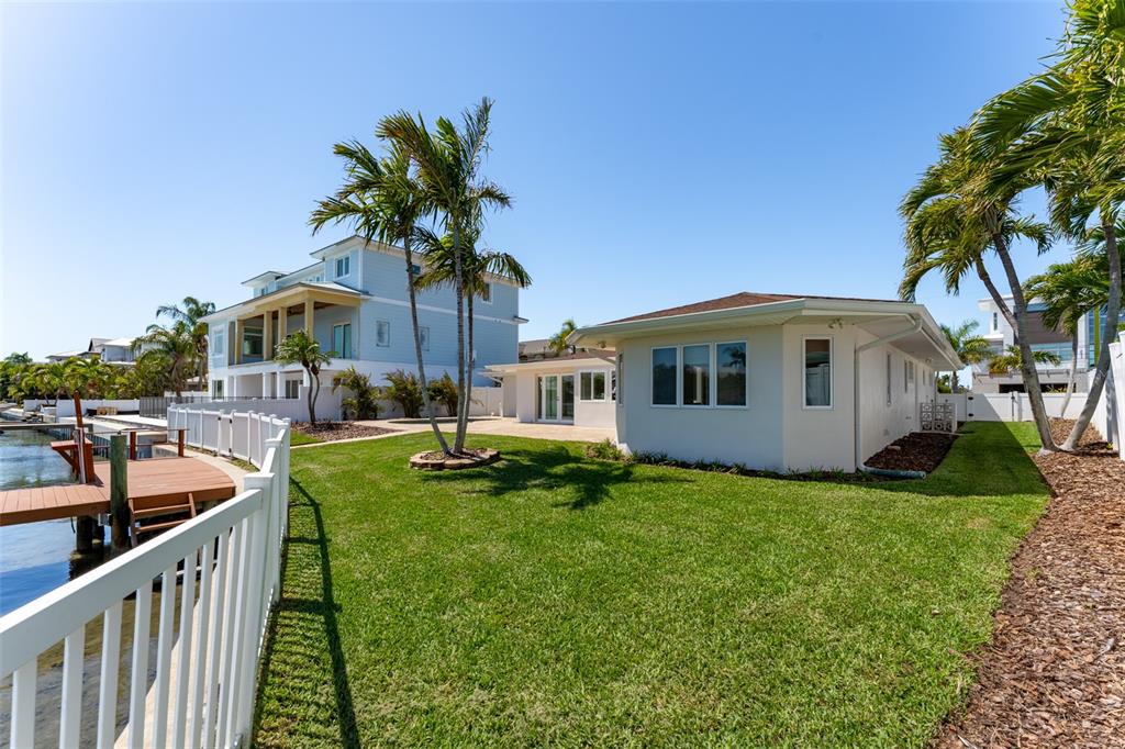 405 Buttonwood Lane Largo, FL 33770 - Photo 45 of 51