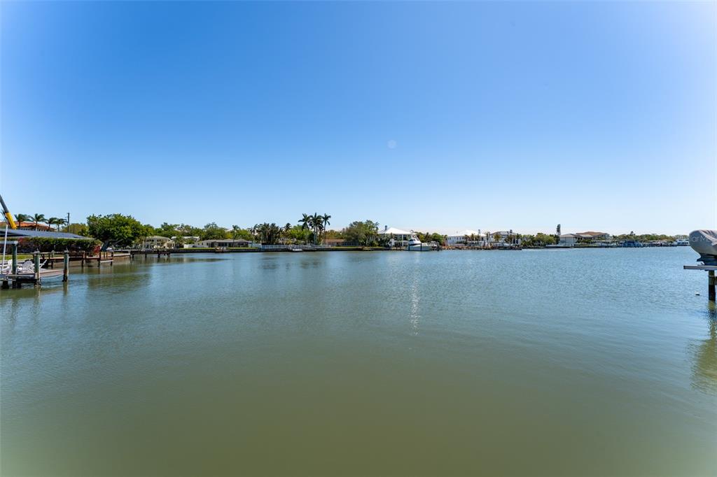 405 Buttonwood Lane Largo, FL 33770 - Photo 49 of 51