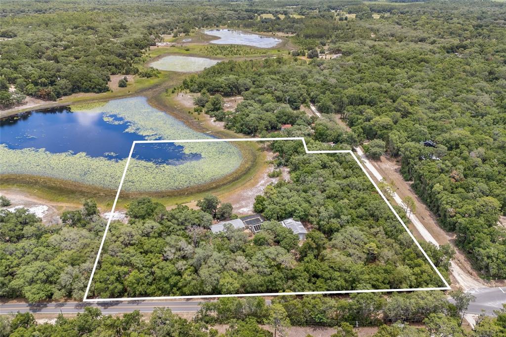 240 Swan Lake Road Melrose, FL 32666 - Photo 42 of 44 a bird view of a house