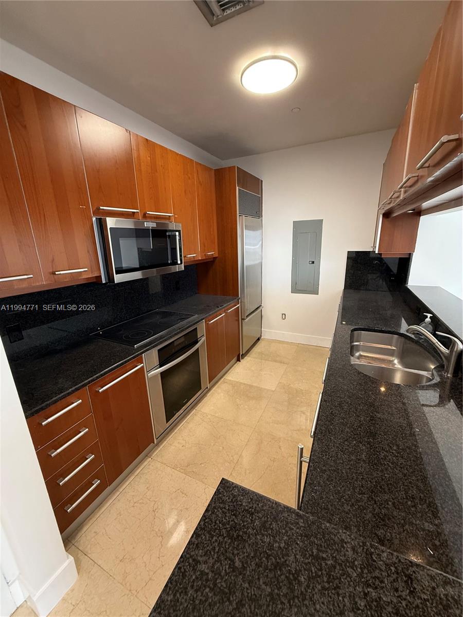 901 Brickell Key Boulevard, Unit 3102 Miami, FL 33131 - Photo 7 of 56