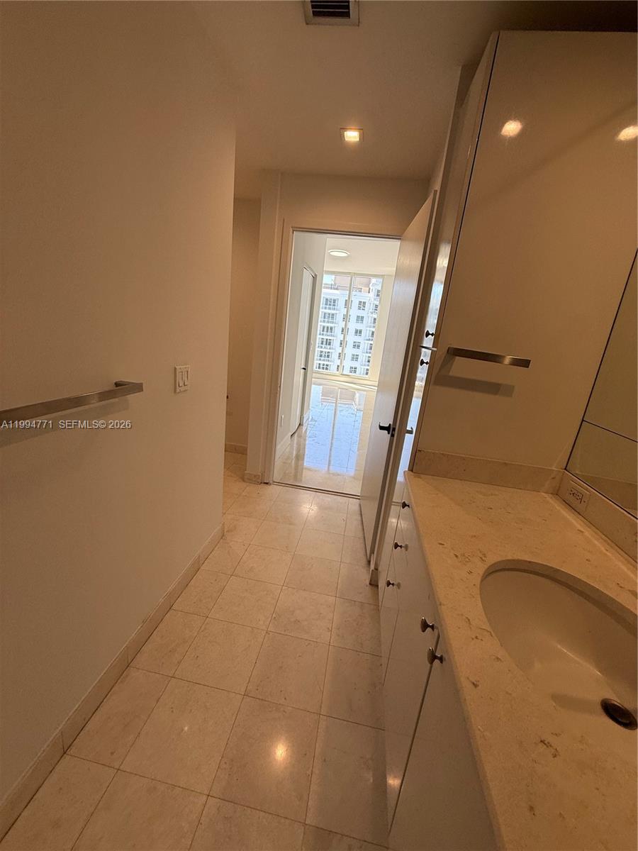 901 Brickell Key Boulevard, Unit 3102 Miami, FL 33131 - Photo 9 of 56
