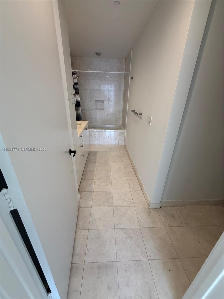 901 Brickell Key Boulevard, Unit 3102 Miami, FL 33131 - Photo 10 of 56
