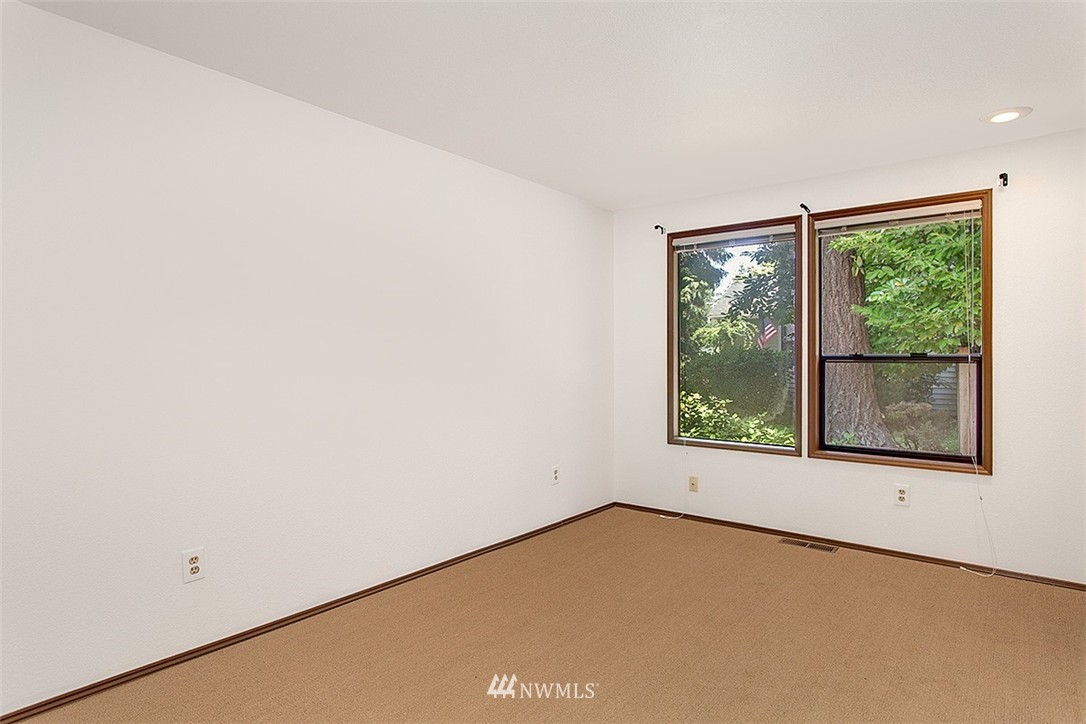 2408 243rd Place Southeast Bothell, WA 98021 - Photo 12 of 16