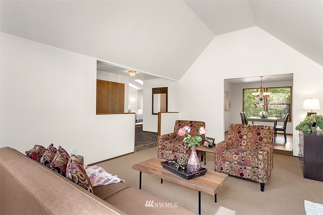 2408 243rd Place Southeast Bothell, WA 98021 - Photo 4 of 16