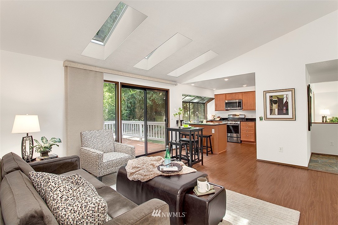 2408 243rd Place Southeast Bothell, WA 98021 - Photo 7 of 16