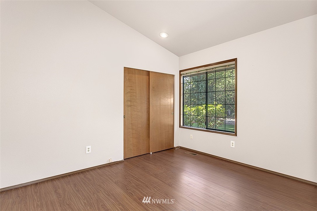 2408 243rd Place Southeast Bothell, WA 98021 - Photo 10 of 16