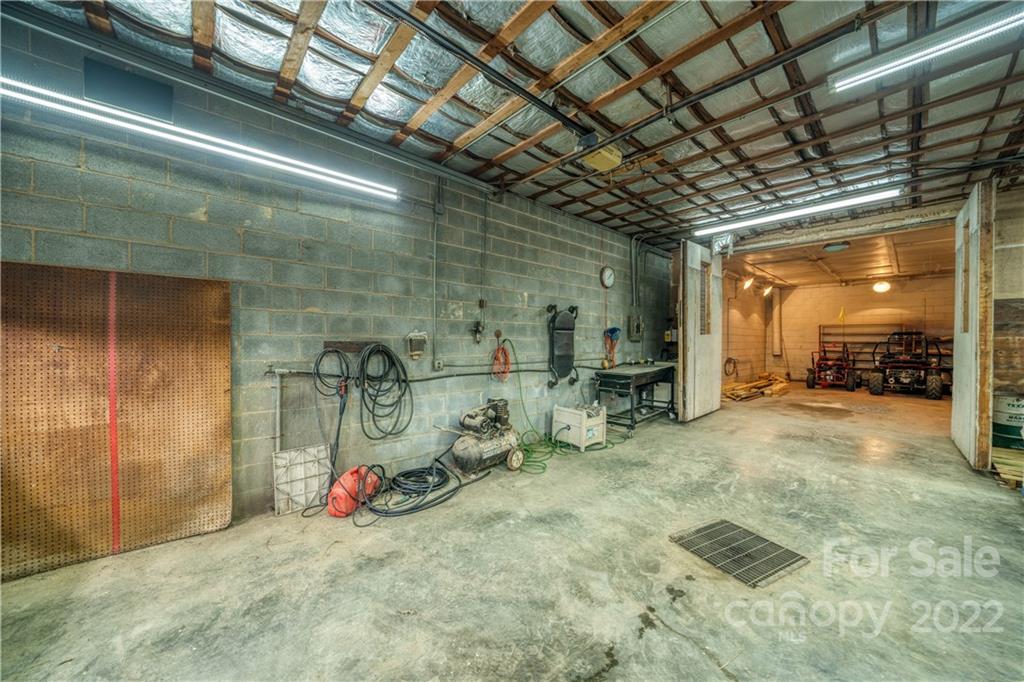 8681 Mauney Road Mount Pleasant, NC 28124 - Photo 42 of 46 a view of parking garage