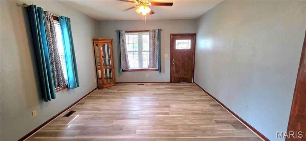 1040 William Street Chester, IL 62233 - Photo 4 of 27