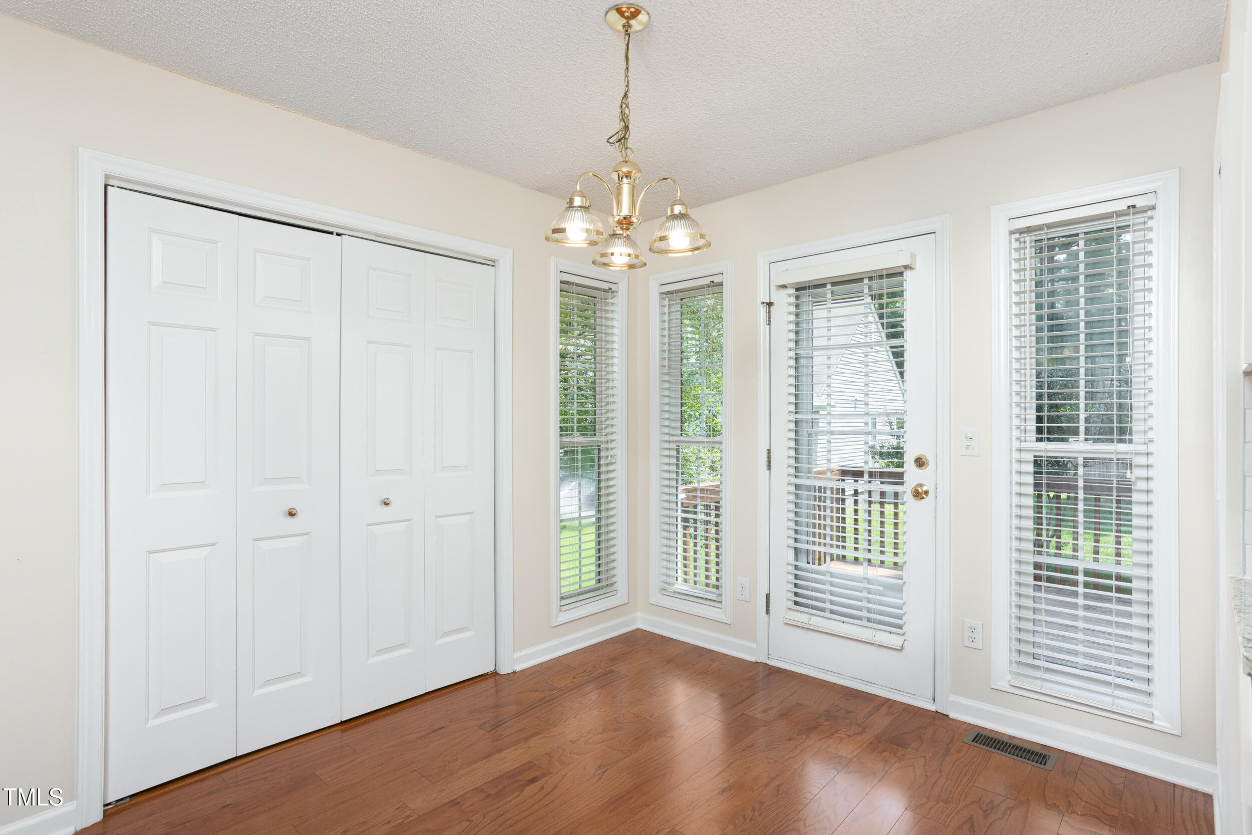 3213 Planet Drive Raleigh, NC 27604 - Photo 13 of 28 3213_Planet_MLS-26