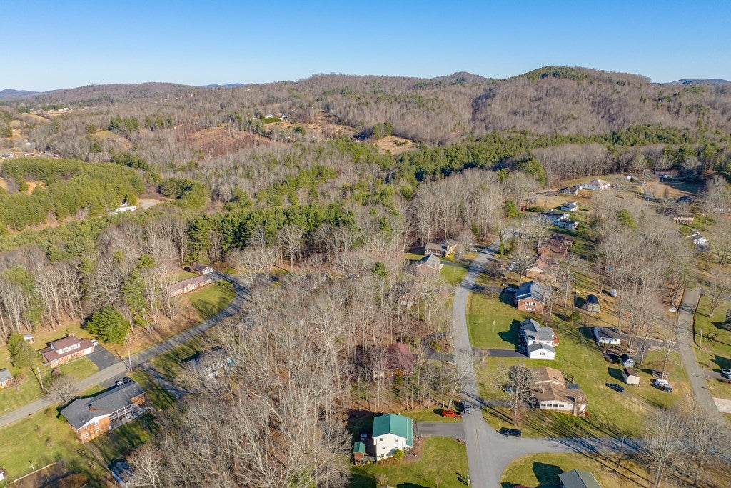 122 Robinhood Road Galax, VA 24333 - Photo 63 of 70 Gallery Image 63
