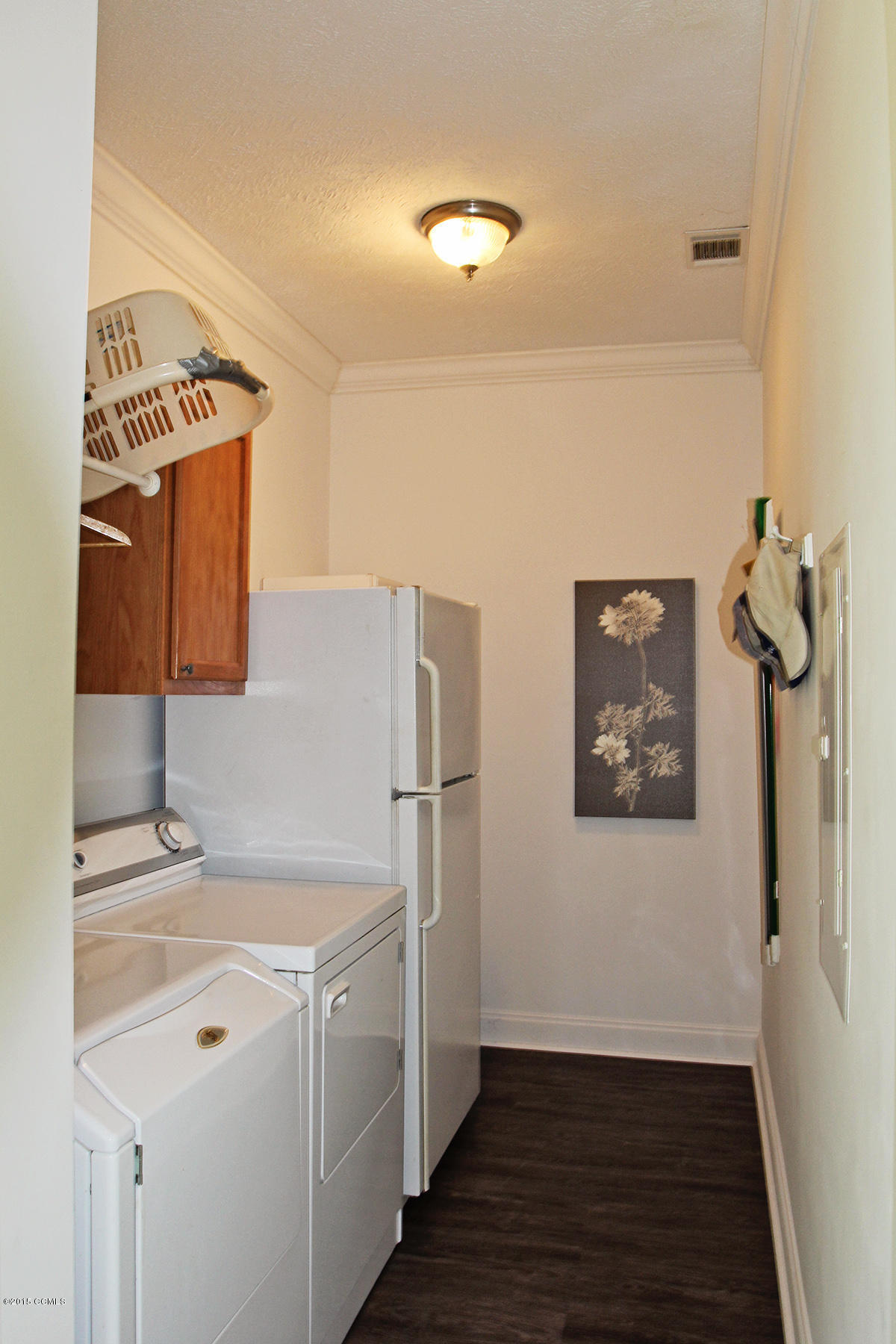 192 West Back Creek Road Beaufort, NC 28516 - Photo 15 of 42 laundry room