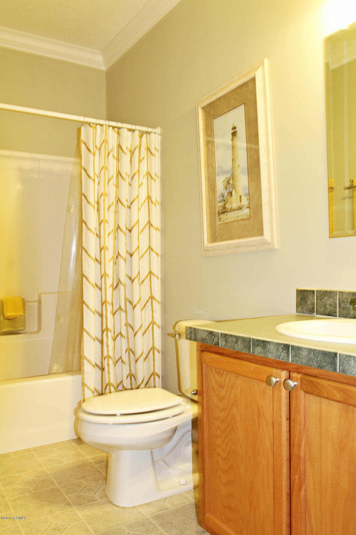 192 West Back Creek Road Beaufort, NC 28516 - Photo 16 of 42 guest bath