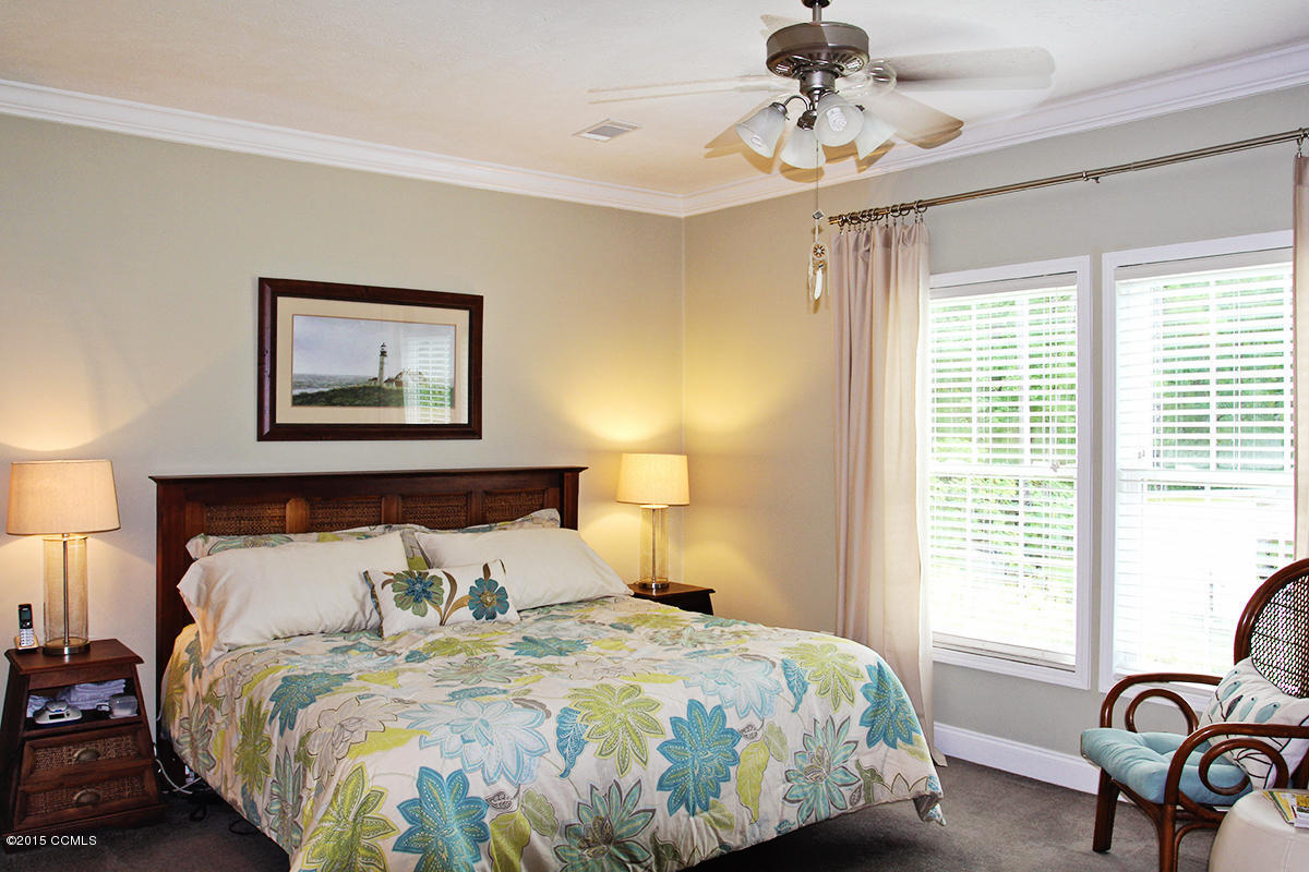 192 West Back Creek Road Beaufort, NC 28516 - Photo 17 of 42 Master bedroom