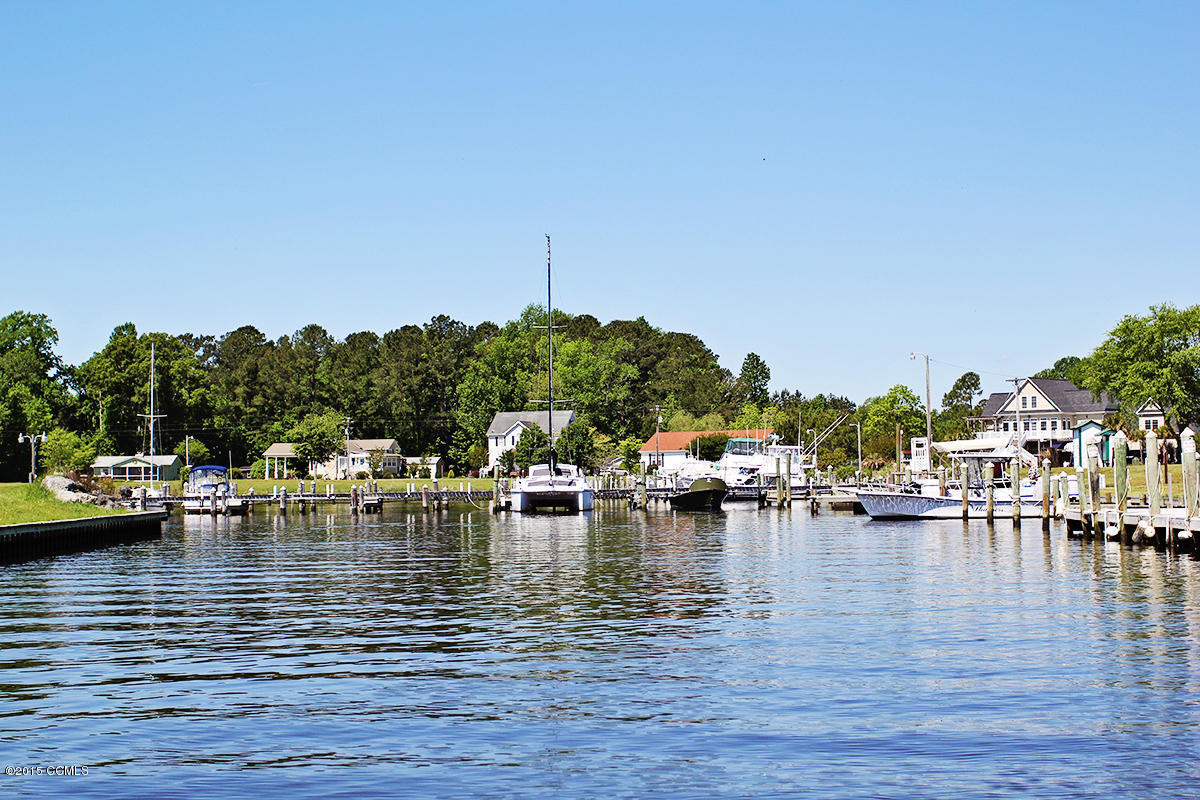 192 West Back Creek Road Beaufort, NC 28516 - Photo 41 of 42 nearby marina