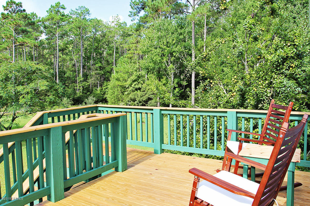 192 West Back Creek Road Beaufort, NC 28516 - Photo 5 of 42 front porch