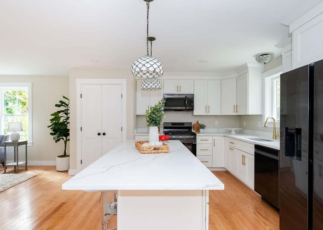 9 Lawn Avenue Rochester, NH 03867 - Photo 11 of 39