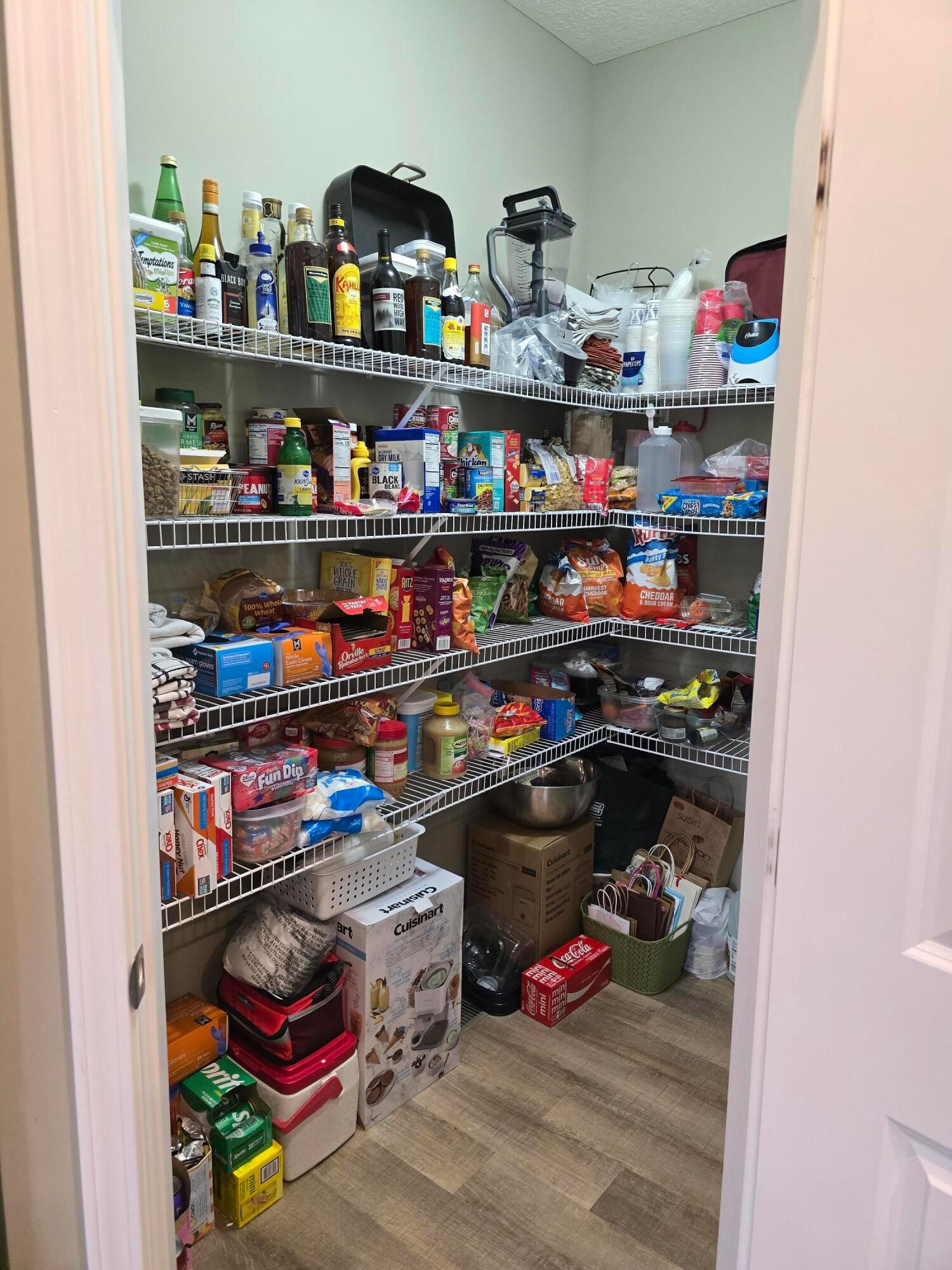 573 Eagle Walk Road Delaware, OH 43015 - Photo 8 of 52 Walk In Pantry