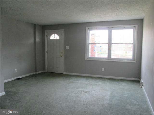 7419 Berkshire Road Baltimore, MD 21224 - Photo 3 of 20 Living Room