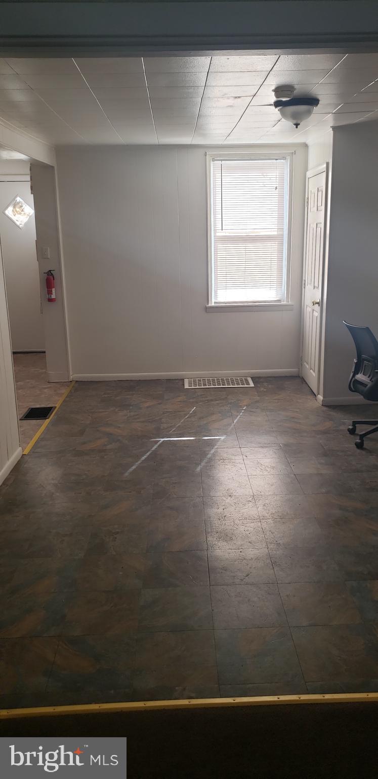 3054 Alabama Road Camden, NJ 08104 - Photo 21 of 25 a view of room and window