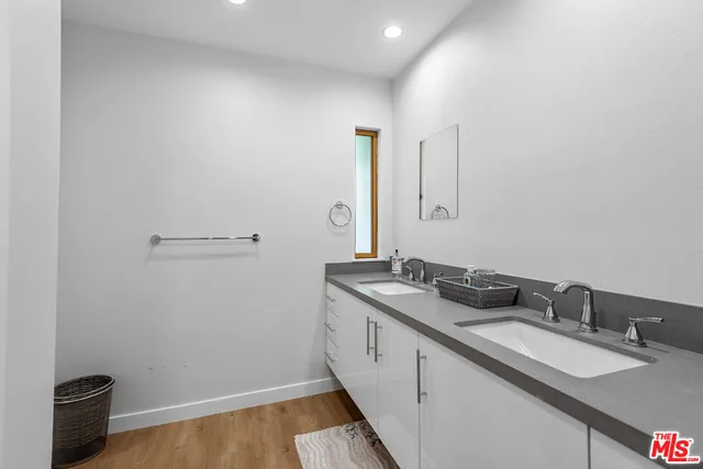 $875,000 | 105 Conifer Circle, Oak Park, CA 91377