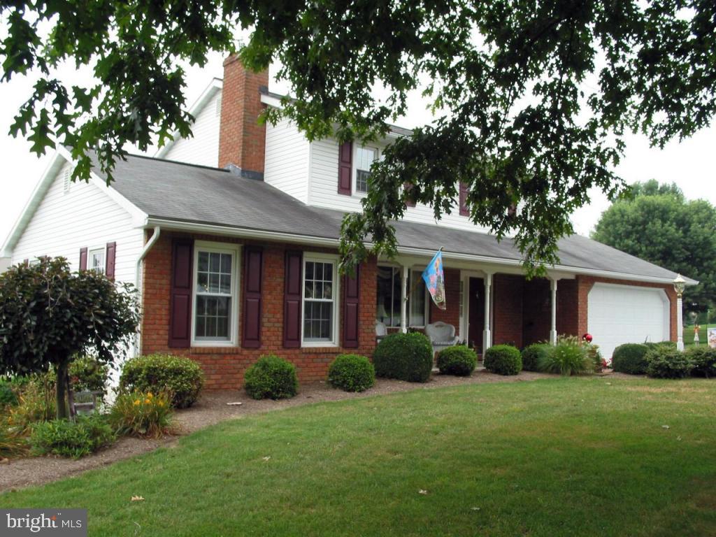 120 Pleasant View Drive Lititz, PA 17543 - Photo 1 of 31