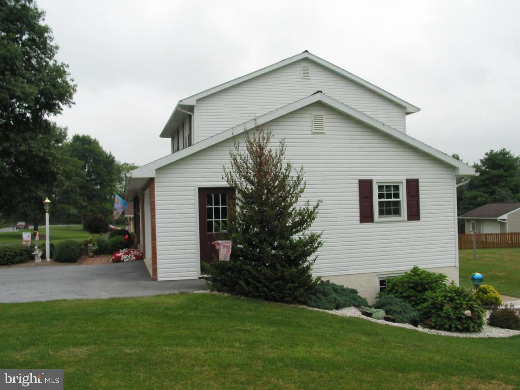 120 Pleasant View Drive Lititz, PA 17543 - Photo 19 of 31