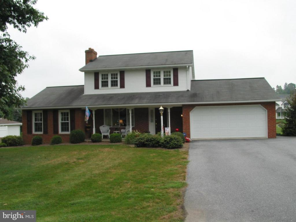 120 Pleasant View Drive Lititz, PA 17543 - Photo 2 of 31