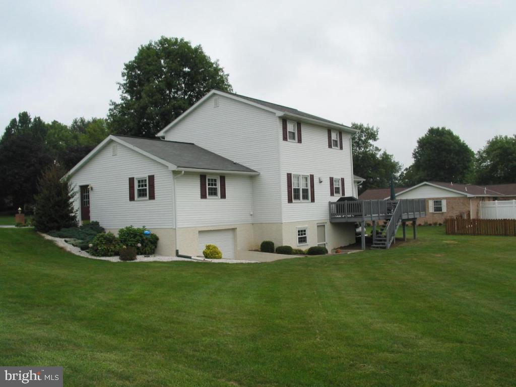 120 Pleasant View Drive Lititz, PA 17543 - Photo 24 of 31