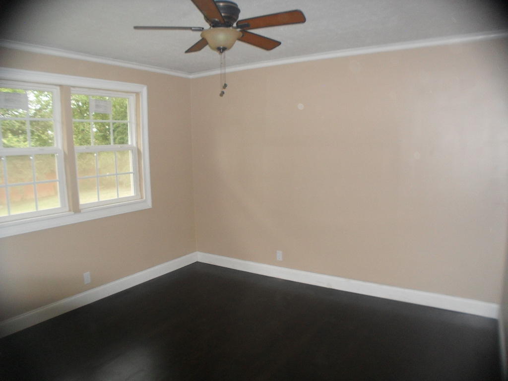 5408 Newberry Road Northwest Knoxville, TN 37921 - Photo 19 of 24 2nd Bedroom