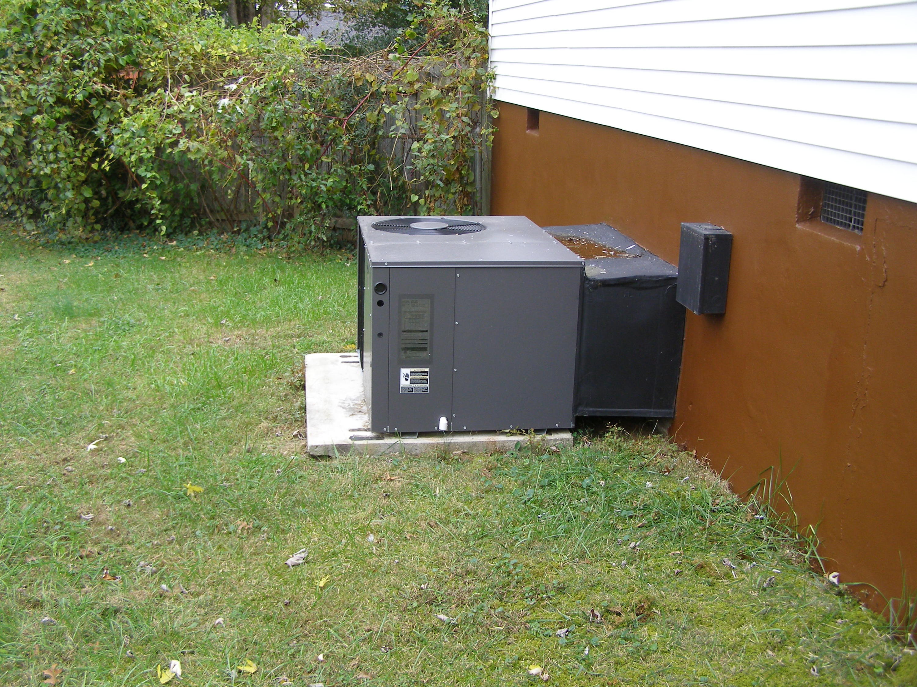 5408 Newberry Road Northwest Knoxville, TN 37921 - Photo 4 of 24 New heat/AC